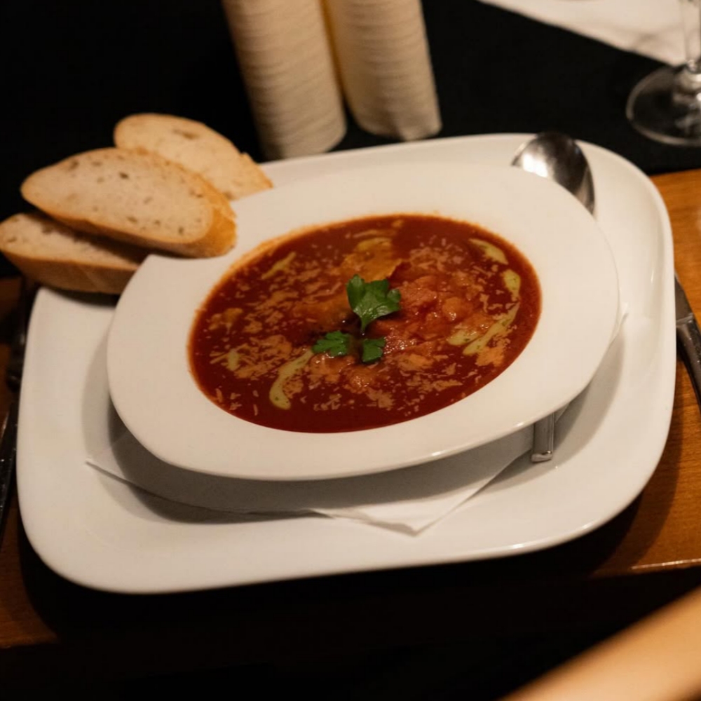 Tomaten-Mangosüppchen